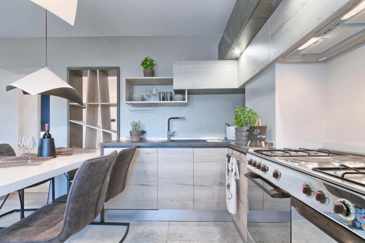 Modern Oasis Apartment *