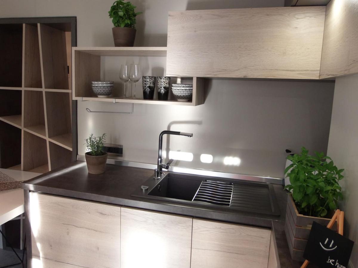 Modern Oasis Pula