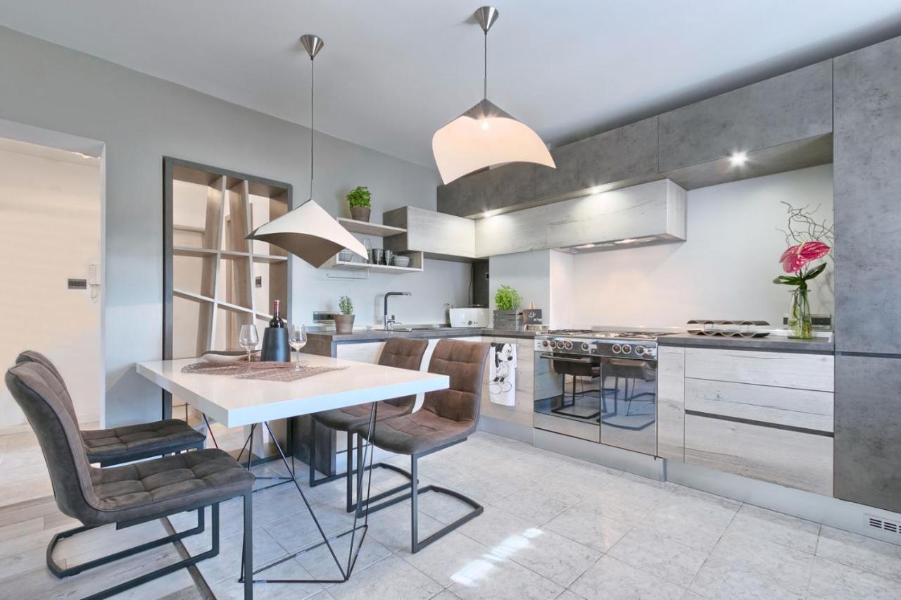 Apartment Modern Oasis *