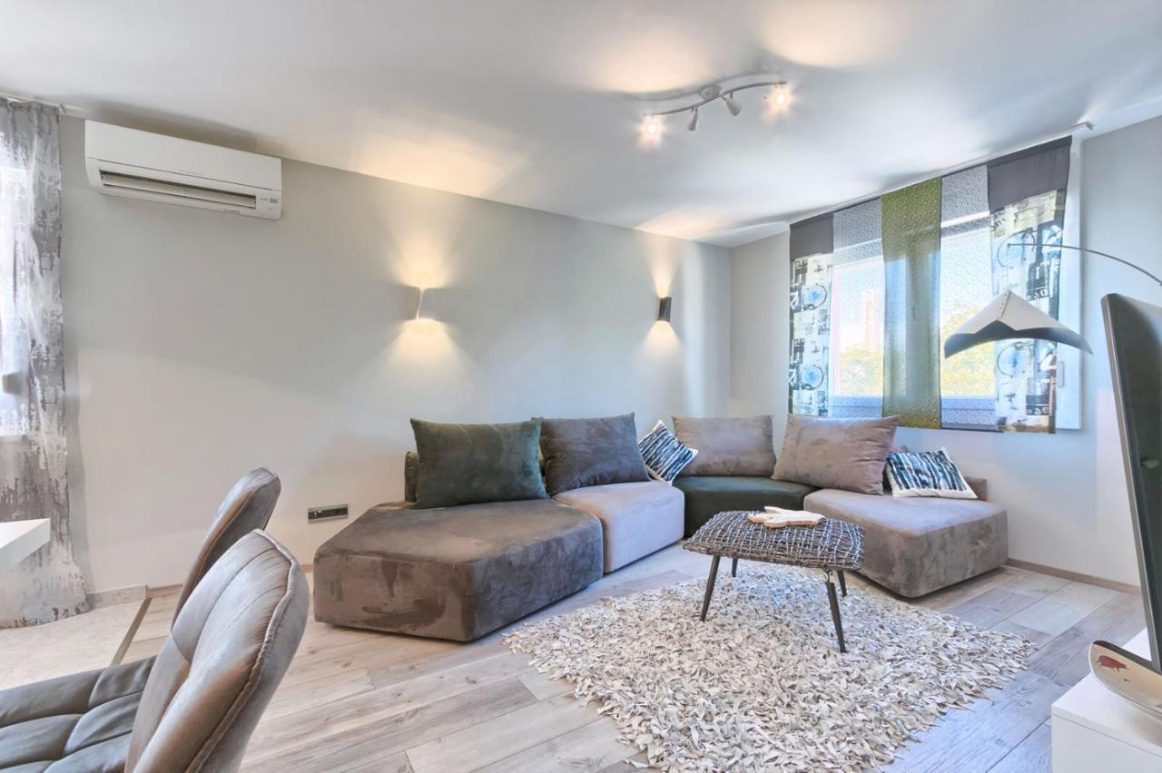 Apartment Modern Oasis *